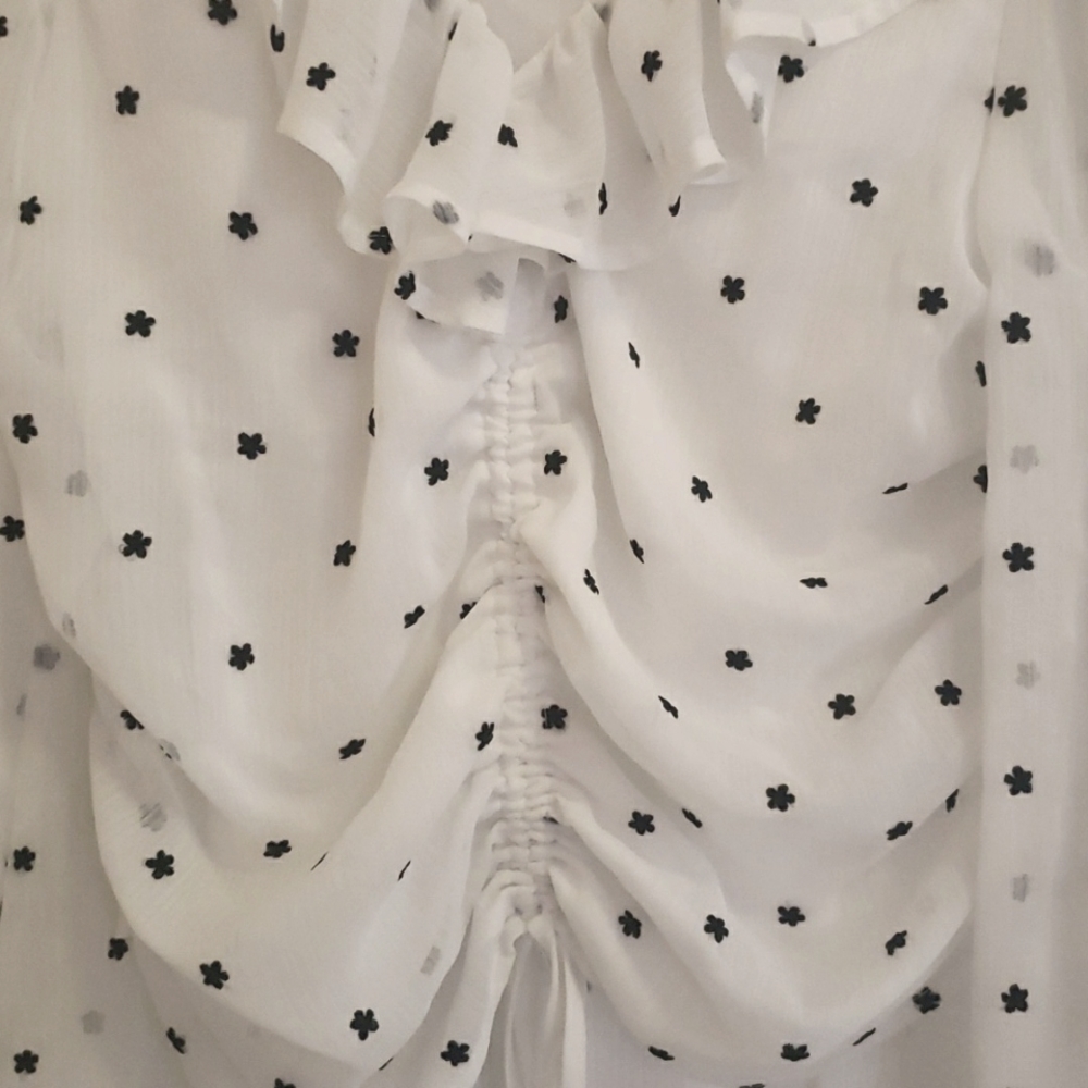 WAYF blouses - Picture 3 of 3